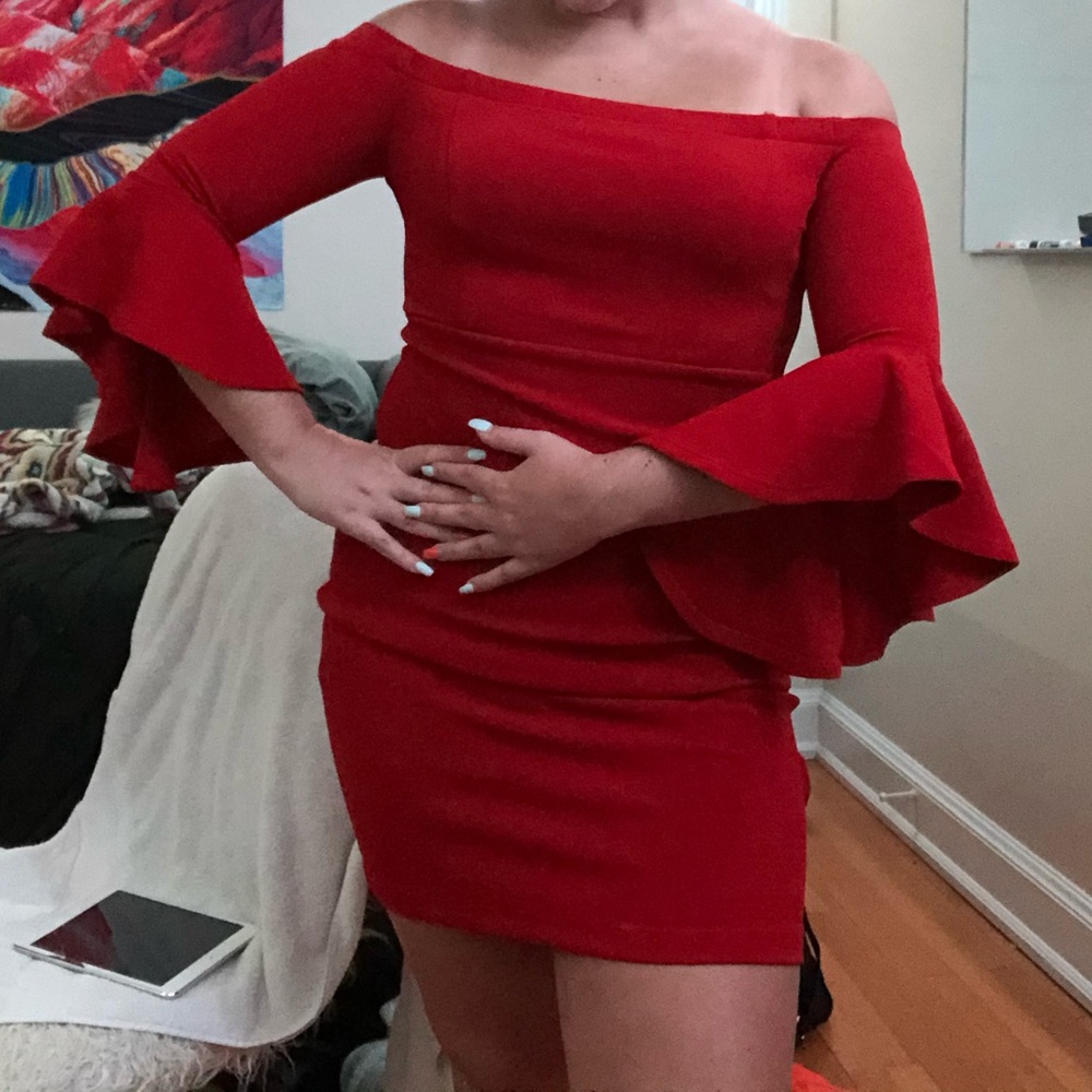 CLASSIC RED DRESS - Picture 4 of 6